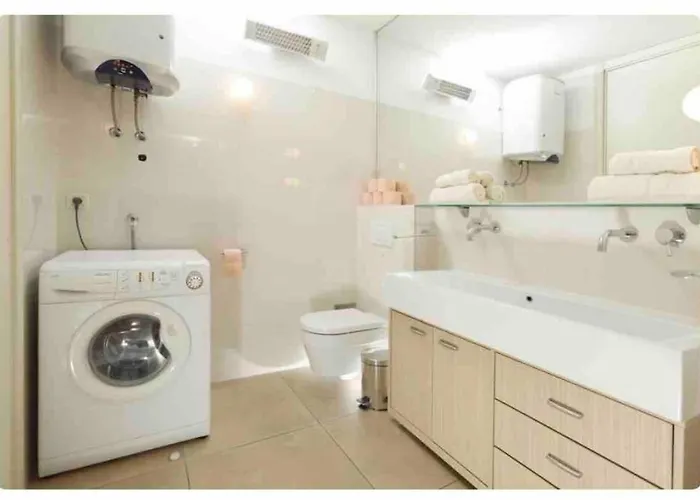 Luxury Eni On The West Coast Lejlighed