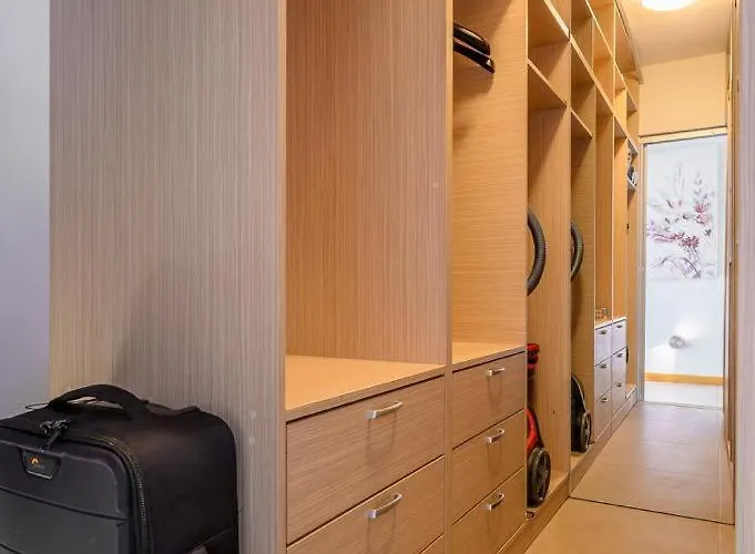 Luxury Eni On The West Coast Lejlighed